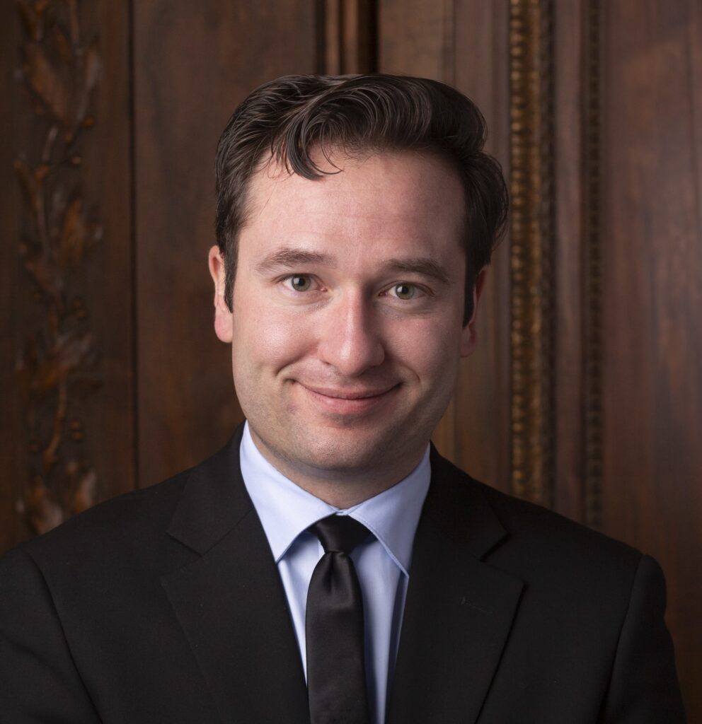 Avery Martinez headshot